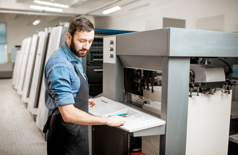 Print management software for controlling print jobs and the entire print production process
